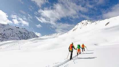 Stefan Kothner is a Photographer from Austria. He was photographing all over the world during his jorney with his wife travelling for four years around the world on a tandem bike. The Federation of European Professional Photographers elected him for the "Sport Photographer of the Year 2017". He is also a Qualified European Photographer in Reportage.