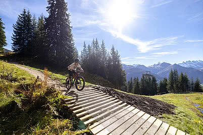 Child cycling on the Hochjoch flow trail